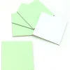 24 carrés 4 x 4 cm carton rigide vert/blanc vierge tuiles à personnaliser