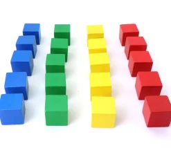 20 Cubes en bois 3 cm multicolores 4 couleurs
