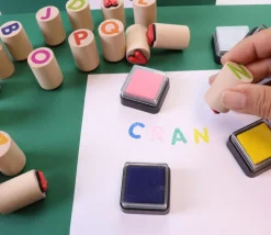 12 encreurs couleurs pour tampons