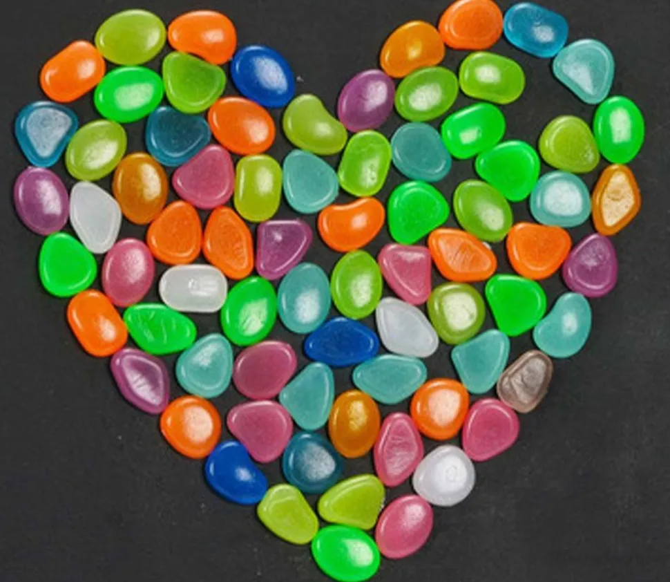 50 galets colorés lumineux env 1,5 cm