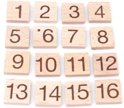 16 jetons bois 1.6 cm numérotés 1 à 16 Carré magique