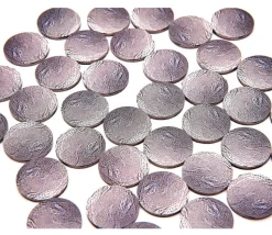 80 jetons ronds / carrés / trianges pour mise de jeu