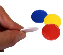 4 jetons ronds 2,6 cm en plastique - 4 couleurs