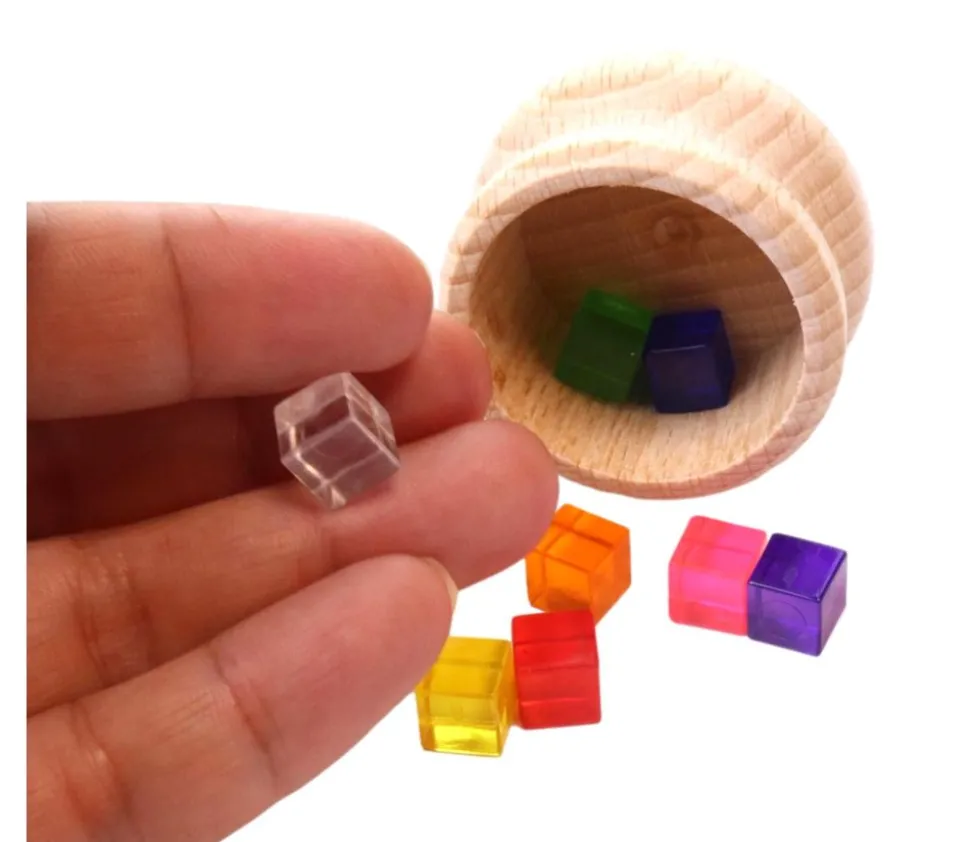 8 mini cubes translucides - 8 mm