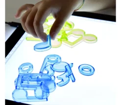 96 notes et symboles de musique couleur translucides