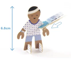 4 personnages en bois : docteurs et infirmiers. Thème médical à construire.