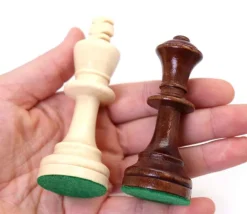 32 Pièces échecs bois lestées T5 - roi 9 cm
