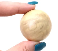 9 quilles bois verni 14 cm + boule - Fabrication française