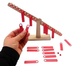 Balance éducative des poids et chiffres en bois recyclé