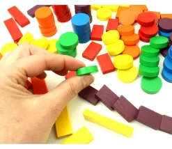 Boite 108 Jetons jeux bois multicolores : rond, petits rectangles et grands rectangles pour mise