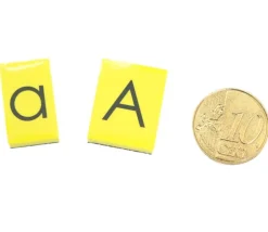 Boite 213 Mini lettres magnétiques 2 cm - minuscules et majuscules