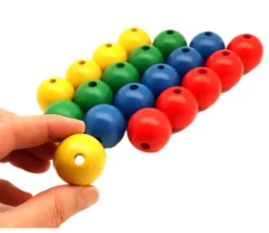 Boule percée 3 cm couleur verte en bois - grosse perle hêtre diamètre 30 mm trou 6 mm