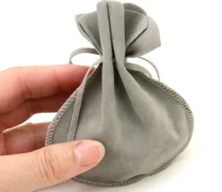 Bourse petit Sac daim gris 10x12 cm