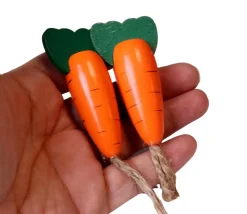 Carotte en bois orange de 12 x 3 cm légume jouet