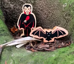 Chauve-souris en bois 8.5 x 3 x 2.4 cm