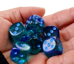 Dé à jouer translucide bleu-vert points bleus 16 mm