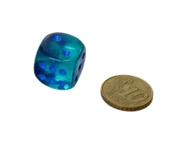 Dé à jouer translucide bleu-vert points bleus 16 mm