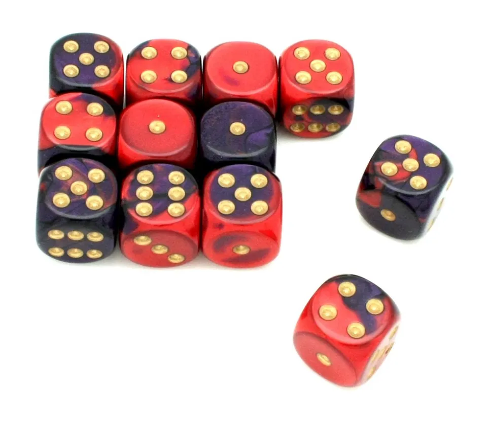 Dé 16 mm effet mixé rouge violet points dorés