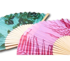 Eventail en bois 21 cm - modèle aléatoire