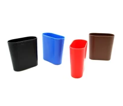 Gobelet ovale pour lancer de dés 80 x 40 x 80 mm à l'unité