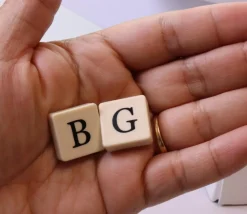 Jeton Lettre de l'alphabet en plastique à l'unité