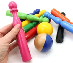 Jeu 9 quilles bois multicolores 19 cm + 2 boules