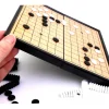 Jeu de Go de voyage mini magnétique et pliant.
