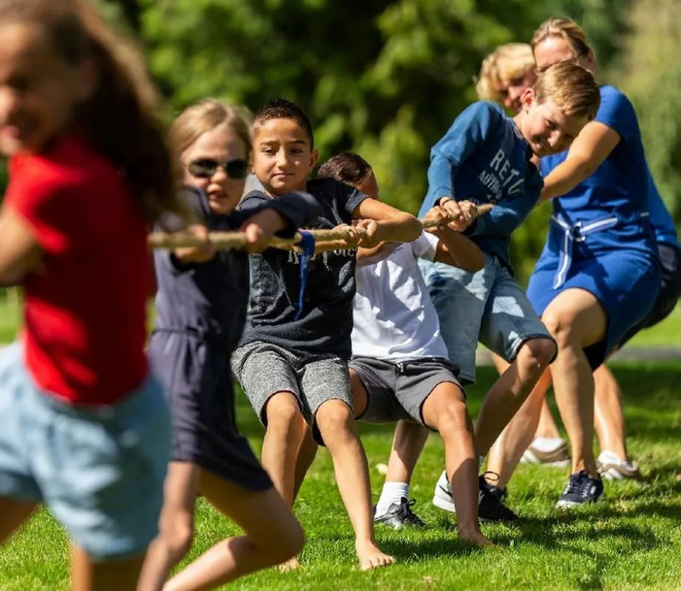Jeu de tir à la corde 10 mètres avec drapeau limite