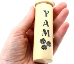 Jeu de Yam dans un étui en buis