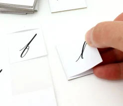 Kit Jeu mémo à personnaliser : Boite + 24 carrés 4 x 4 cm + 48 étiquettes