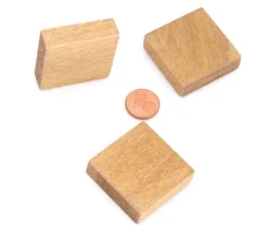 Pavé 34 x 34 x 10 mm jeton bois naturel carré épais