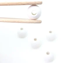 Perle bois couleur blanche de 2 cm trou de 7 mm unité