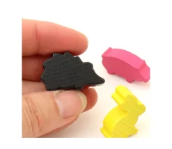 Pion de jeu hérisson noir en bois 30x18x8 mm