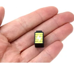 Pion de jeu pile batterie en bois 15 x 9 x 10 mm