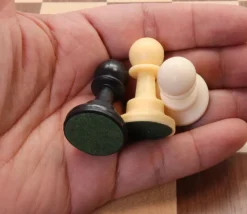 Pion en plastique 37 x 22 mm pour jeu à l'unité