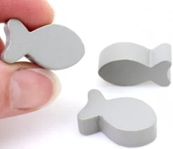 Pion poisson gris en bois 24 x 13 mm pour jeu