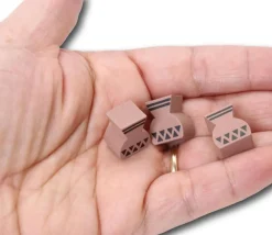 Pion Vase en bois 15 x 13 x 10 mm