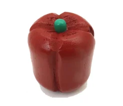 Poivron rouge en bois de 4.5 x 3.9 cm légume jouet