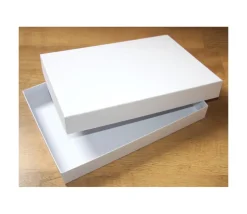 R2N Boite jeu rectangle 23.4 x 33.3 x 4,2 cm blanche neutre à personnaliser