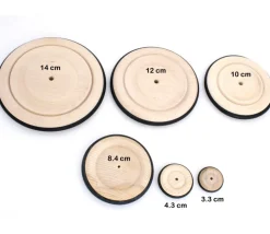 Roue en bois de 3.4 cm avec pneu caoutchouc noir