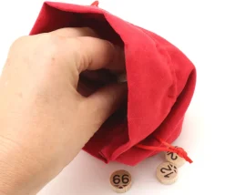 Sac 13 x 18 cm - velours épais rouge avec cordon