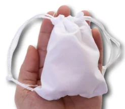 Sac tissu noir 9 x 8 cm avec cordon serrage - style velours