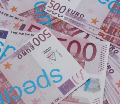 Set 100 billets de 500 euros factices pour jeux