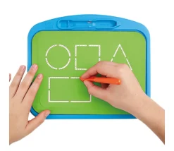 Set de 4 Jeux poinçonnage : Ardoise + poinçon pré-écriture