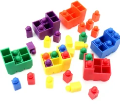 Train coloré de 34 x 24 x 28 mm + 6 pions encastrables